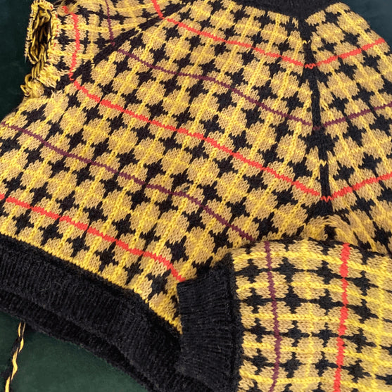 

Seven Sisters - Pullover
6