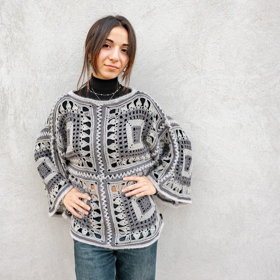 

Lace Embrace - Pullover
2