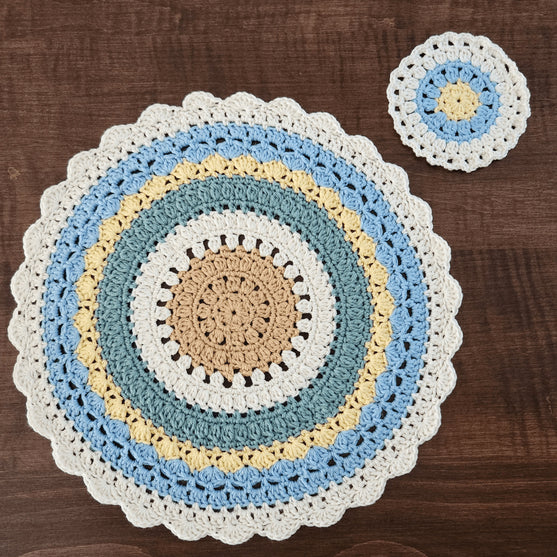 

Spring Mandala - Platzdeckchen- und Untersetzer-Set
2