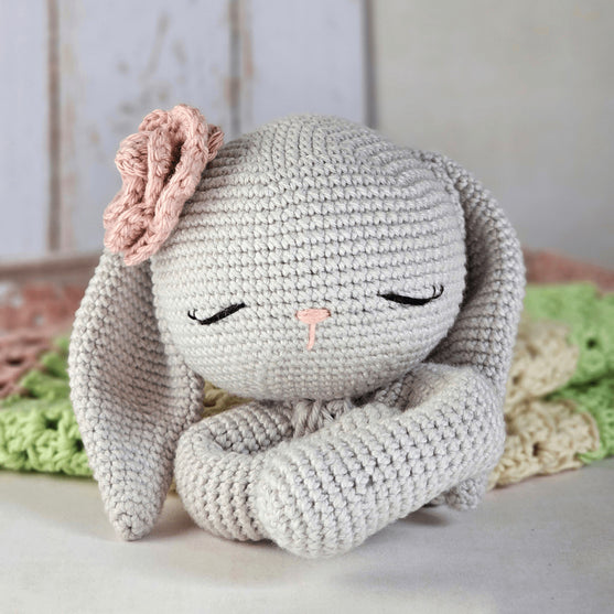 

Retro Bunny Love - Rassel und Schmusetuch
4
