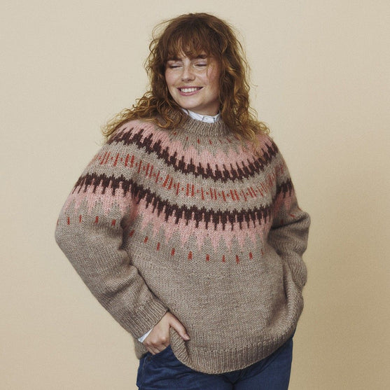 

Dorthea - Pullover mit Rundpasse
3