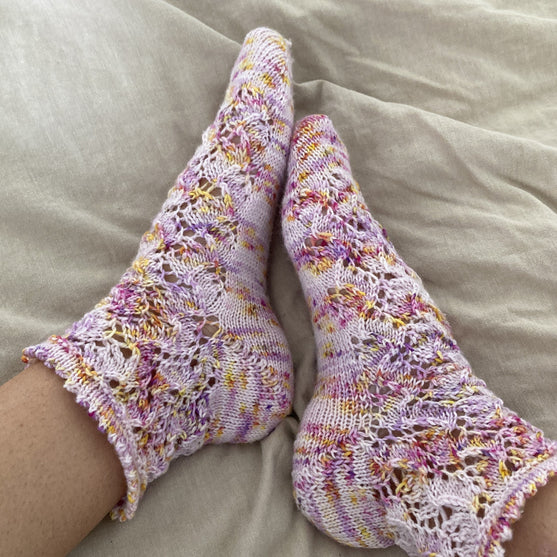 

Garden Blooms - Socken
4