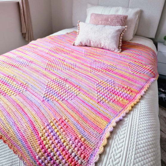 

Hugs and Hearts - Decke
1