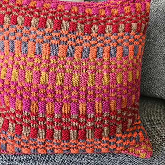 

Farverige Streger - Kissen
2