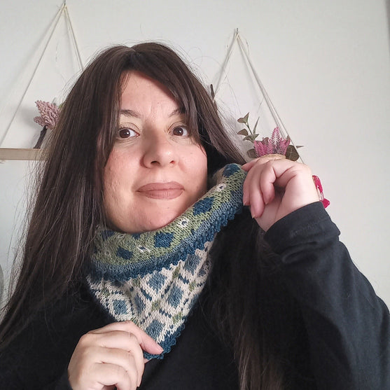 

Mikoto - Halswärmer
1