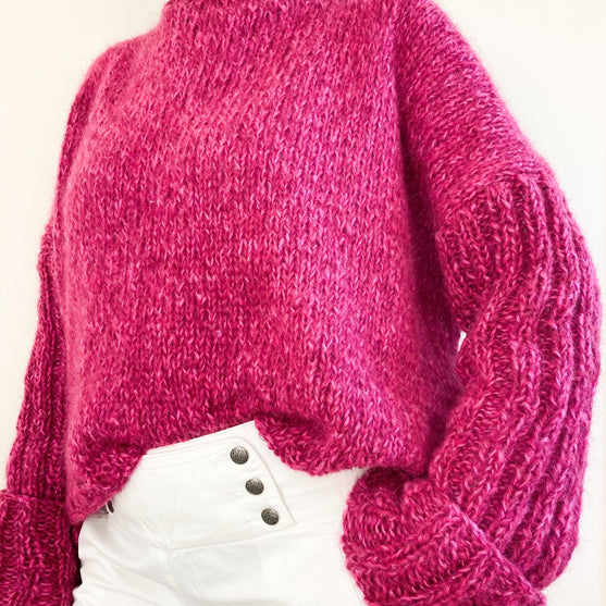 

Cloud Pullover
3
