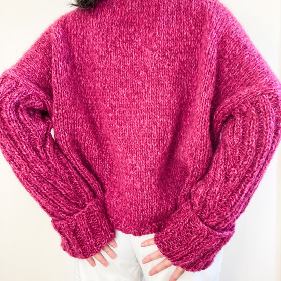 

Cloud Pullover
5