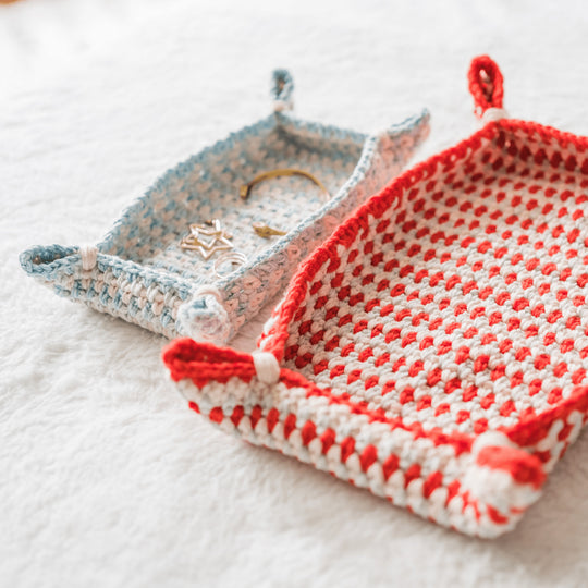 Dreifarbige Tabletts