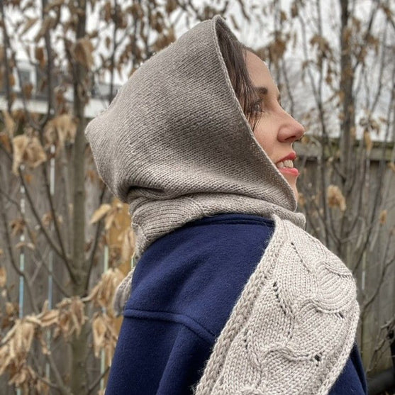 

Windswept - Kapuzenschal
3