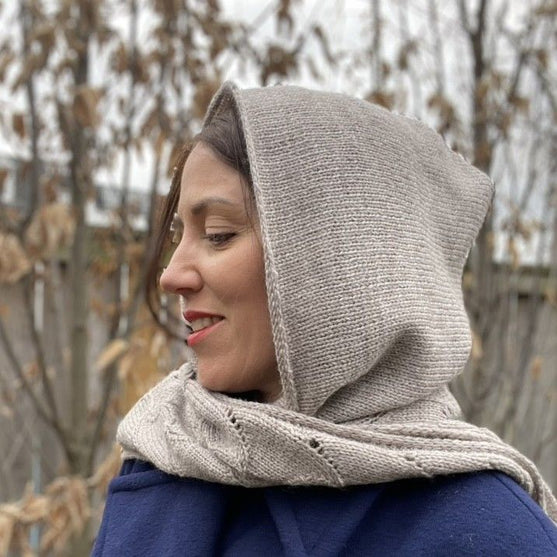 

Windswept - Kapuzenschal
5