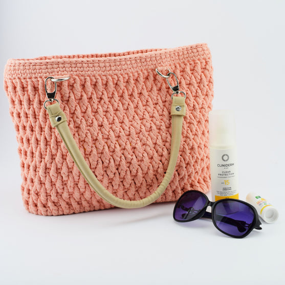 

Ribbon Tasche mit Henkel
1