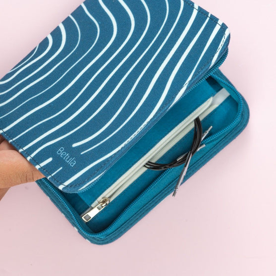 

Betula austauschbares Rundstricknadel-Set Essential – Cerulean - Hobbii
4