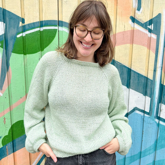 

Call Me Back - Pullover
8