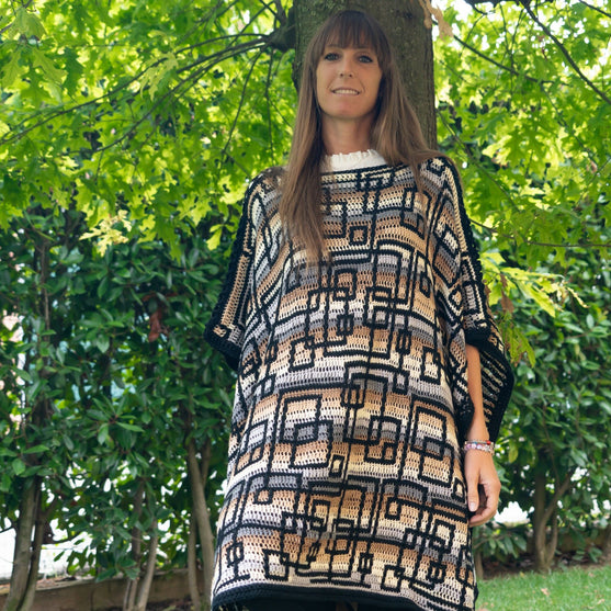

Linked Symmetry - Poncho
5