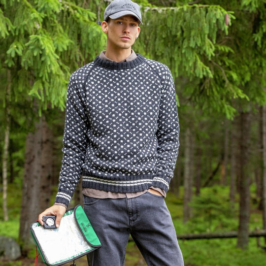 435-15 Klassischer Islandpullover