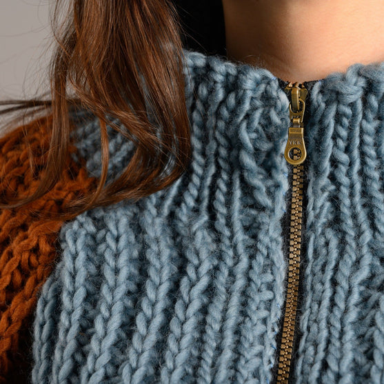

Uma - Jacke in Halbpatent
5