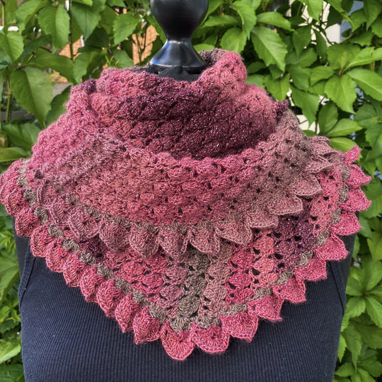 Dragon Scale Tuch