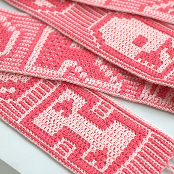 

Hooked on You - Schal
7