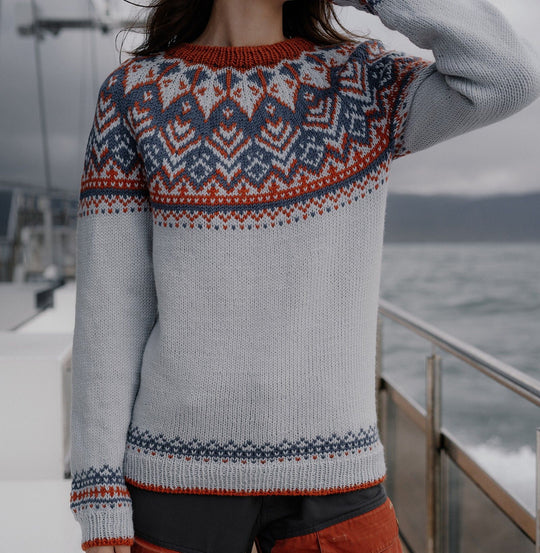 Arctic Holly - Pullover