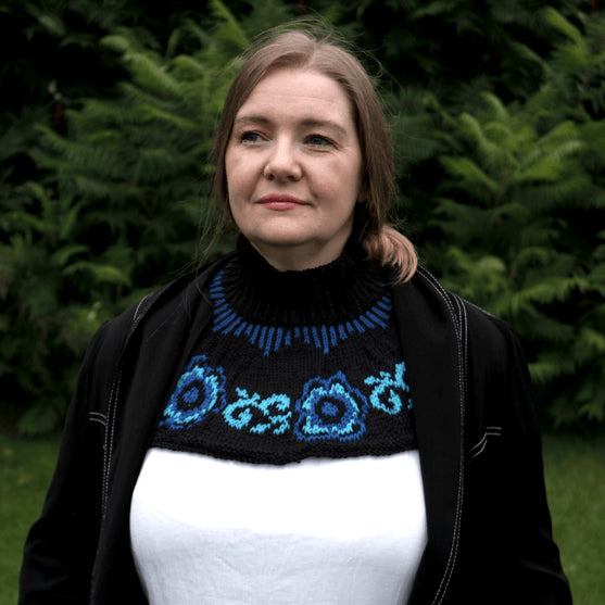 

Spring Flora - Halswärmer
3