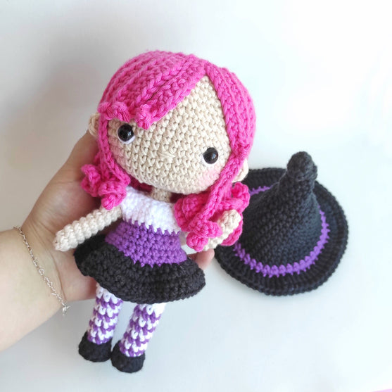 

Die Schwestern Ada und Kat - Halloween
3