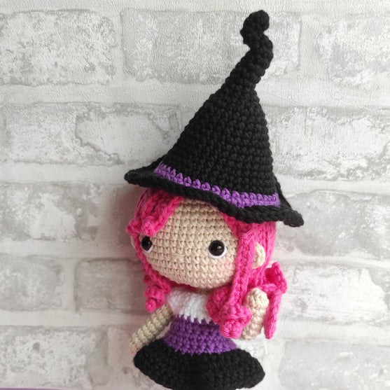 

Die Schwestern Ada und Kat - Halloween
5