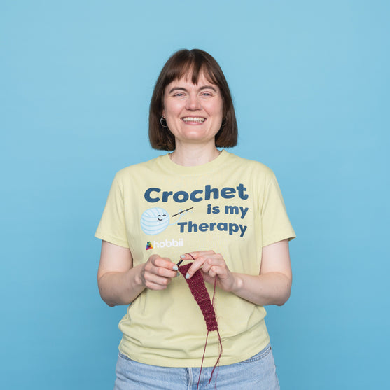 

Therapy T-shirt - Yarniis (Limited Edition) - Hobbii
2