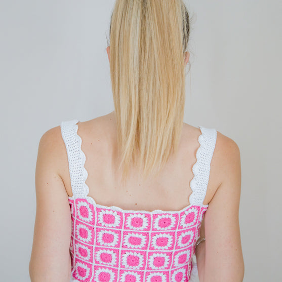 

Tiny Squared Summer Top
4