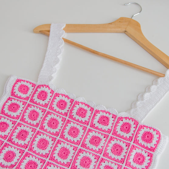 

Tiny Squared Summer Top
5