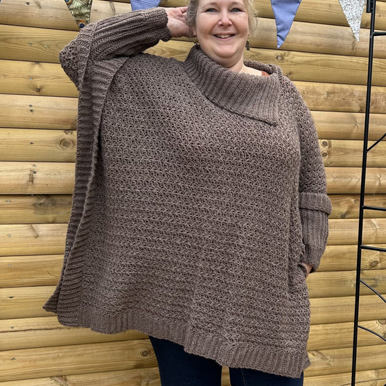 

Cosy Cocoon - Poncho
4