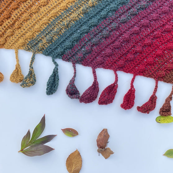 

Falling Leaves - Schal
5