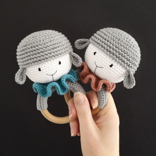 Little Lamb - Babyrassel