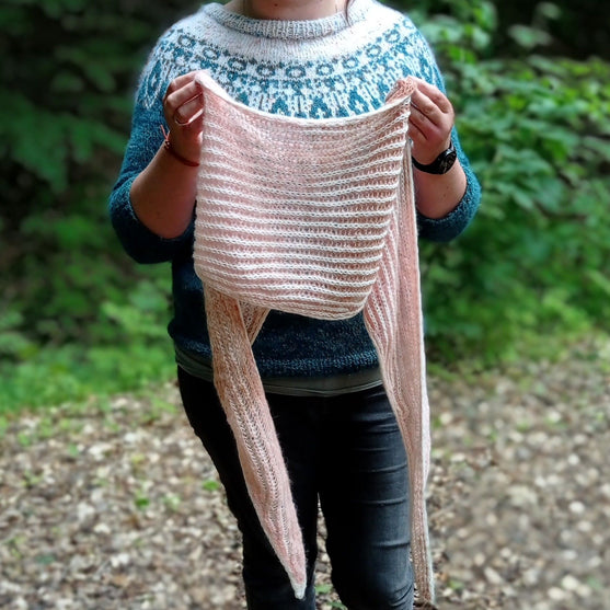 

Sky Shawl - Schal
5