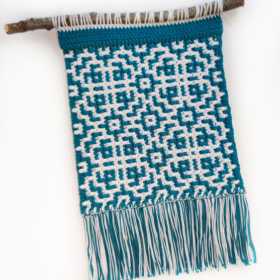 

Tangled Tides - Wandbehang
1