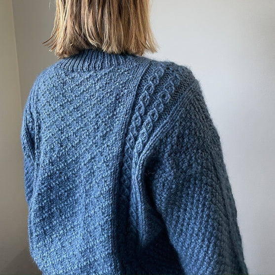 

Diamond Structure Sweater - Pullover
2