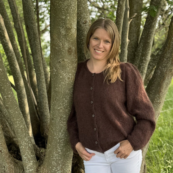 

Kastanje - Cardigan
1