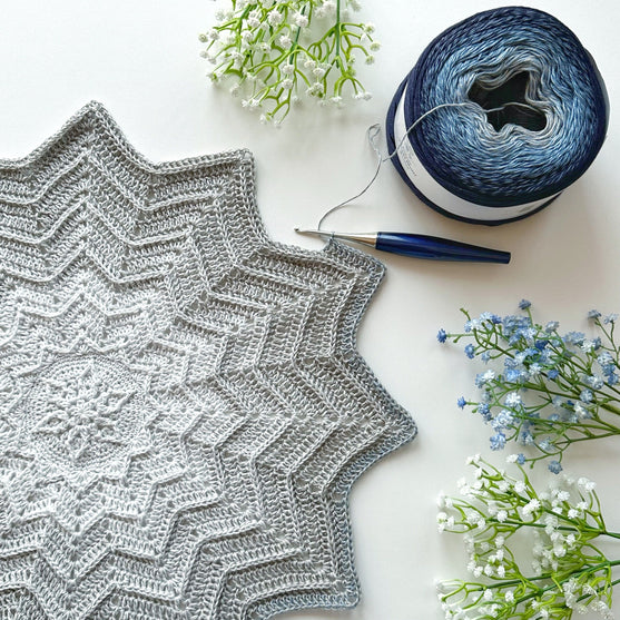 

Star of Hunor - Babydecke
8