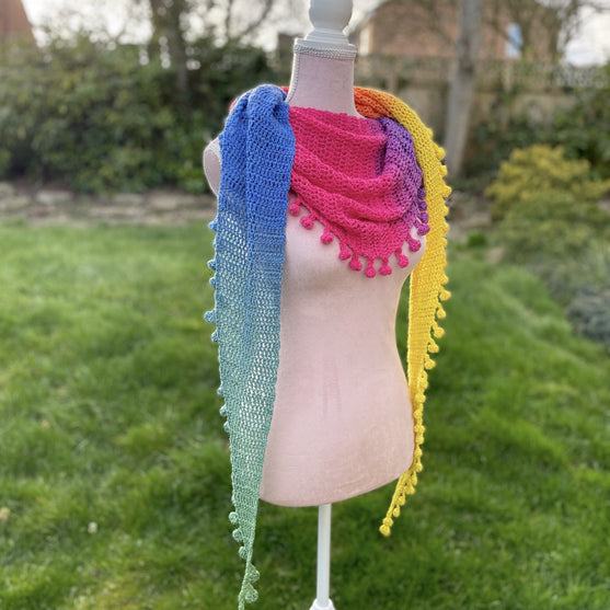 

Dolce Rainbow - Schal
1