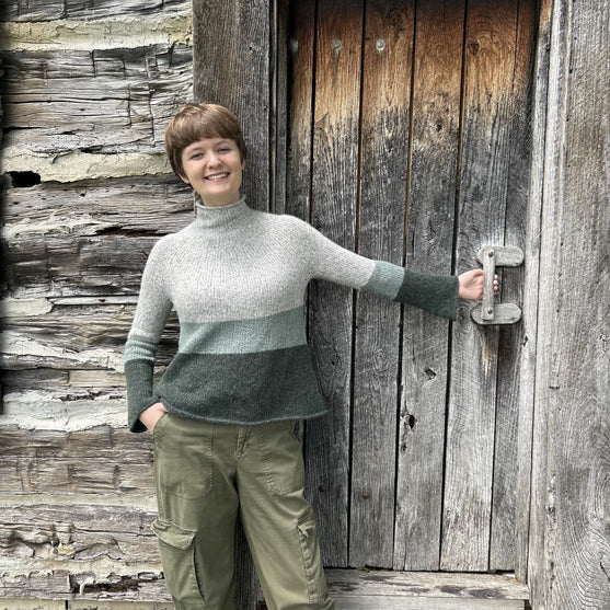 

Cozy Cabin - Pullover
1