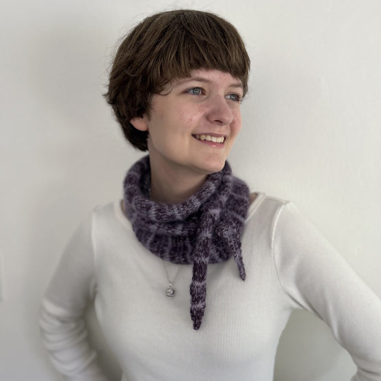 

Frosted Violets - Halstuch
2