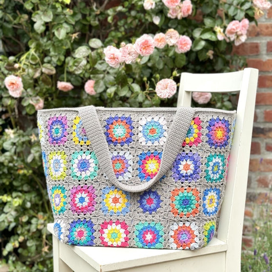 

Flower Square - Tasche
6