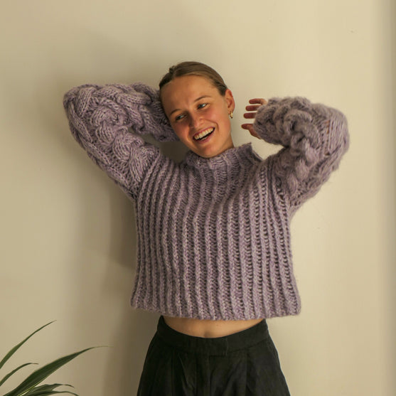 

Cable Babe - Pullover
4