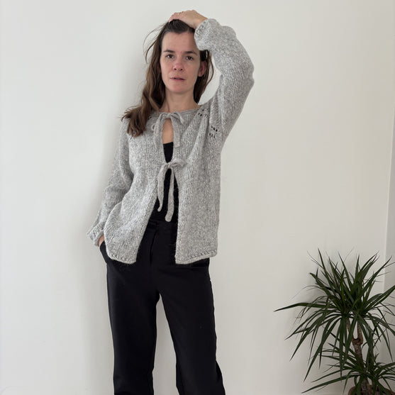 

Willow Bow - Cardigan
2