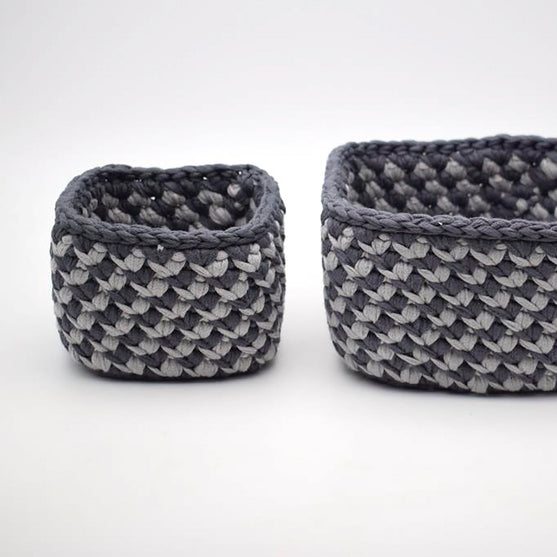 

Oblique Lines Stripes - Viereckige Körbchen
4