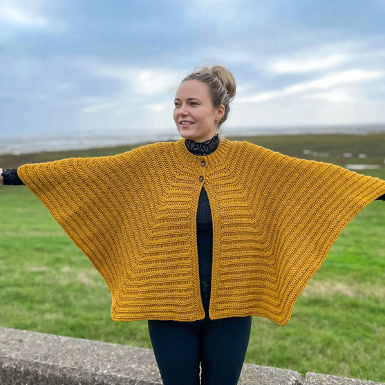 

Kind Embrace - Umhang
4