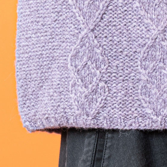 

Lively Lone - Sweater
6