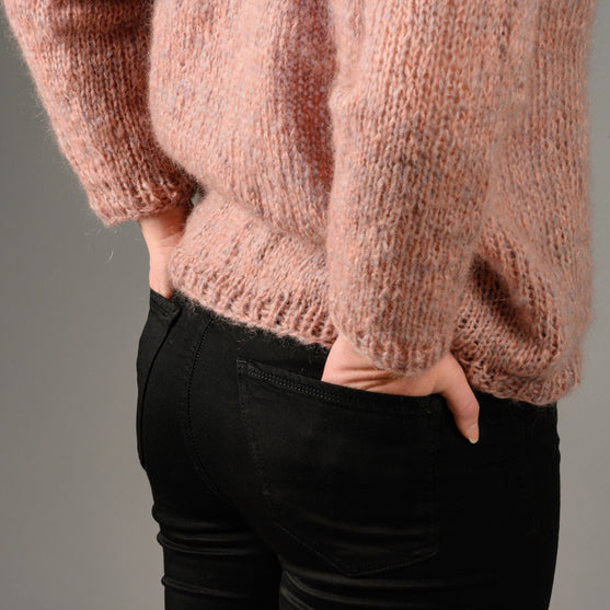 

Lola - Pullover
2