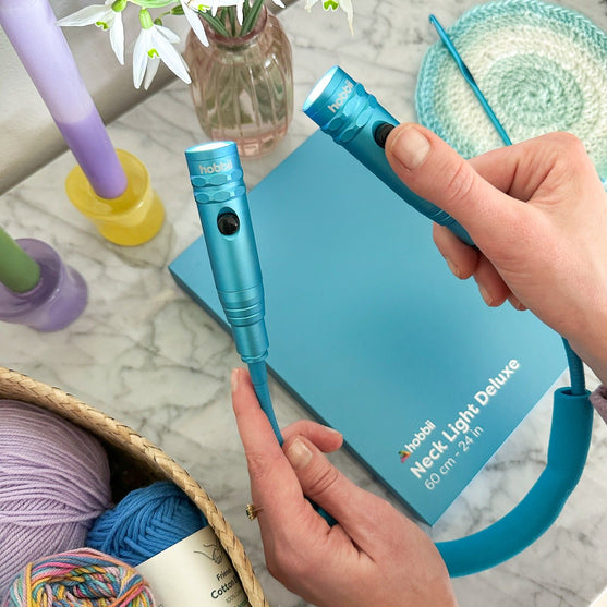 

Umhängelampe Deluxe - Blau - Hobbii
3