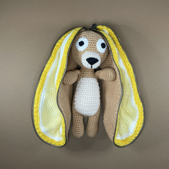 

Hase in Fruchtohren
1