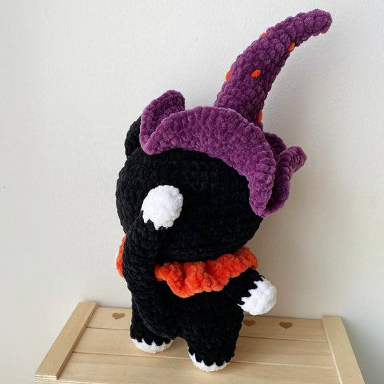 

Willow - Halloween-Katze
5